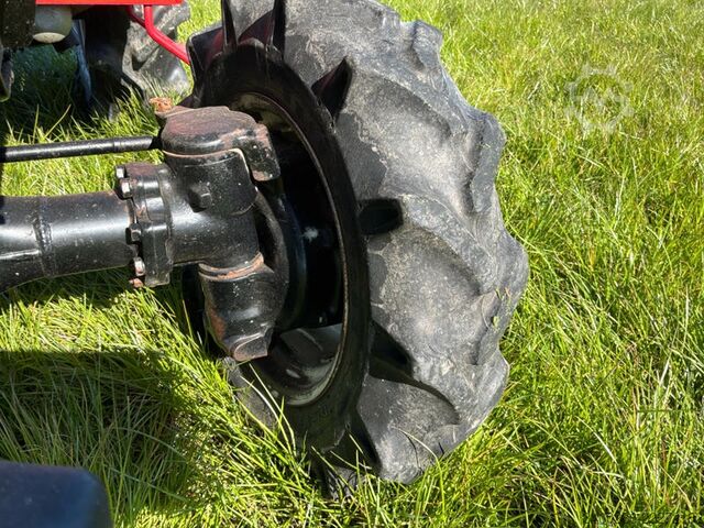 Tractor Yanmar F20D