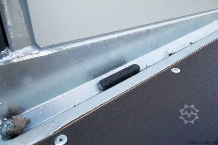 Low-loader trailer Vezeko HUSKY FB 35.35 345X162X10CM 3500KG ABSENKER