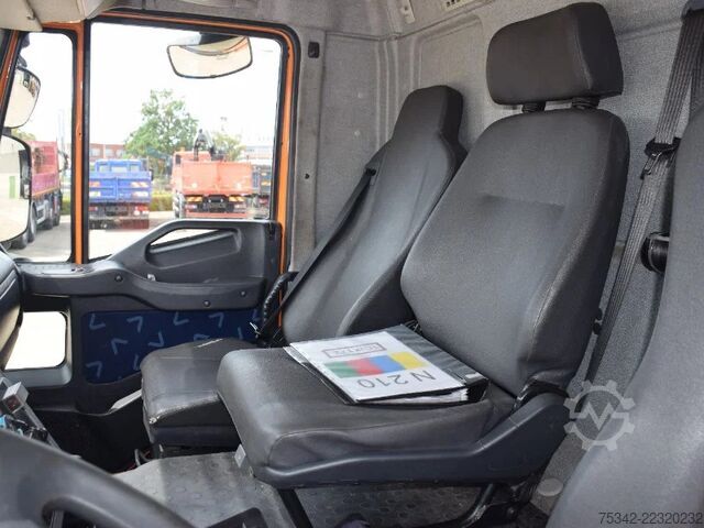 Véhicule de collecte des déchets Iveco AD260S31