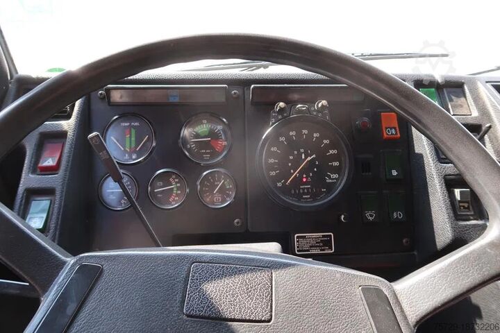 垃圾收集车 Volvo F 12.400 Volvo F12-400 Vuilniswagen - Oldtimer
