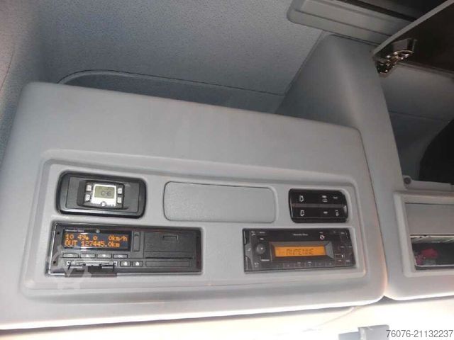 Vrachtwagen met bakwagen MERCEDES-BENZ 1224 L LBW 1.5t Retarder 1 Bett Heizung Klima