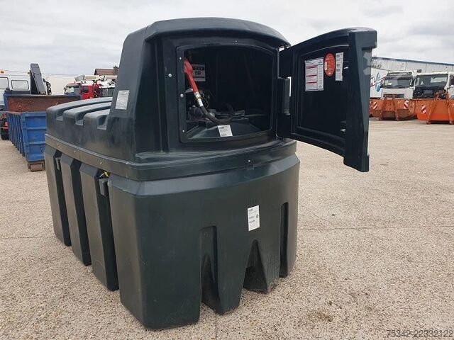 Conteneur-citerne Titan Fuel Kingspan FM2500