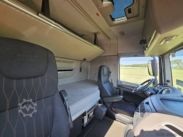 Šassii koos kabiiniga DAF XF 480 FAN 6X2 STEERAXLE