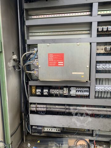 เครื่องกัดแบบเตียงคงที่ Correa A 25/25