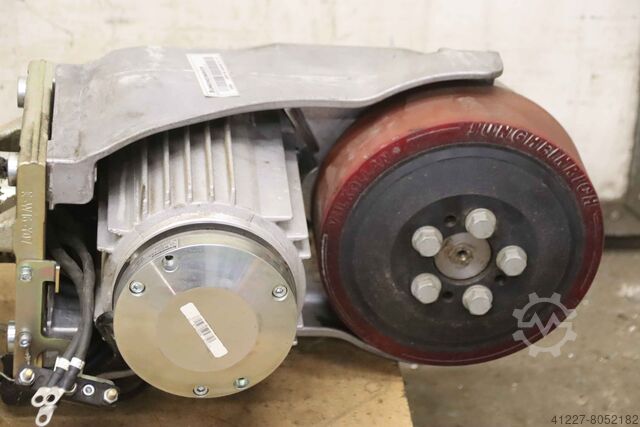 Дишло в комплекті з приводом Jungheinrich ECE 118