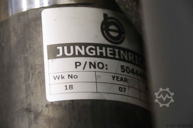 Дишло в комплекті з приводом Jungheinrich ECE 118