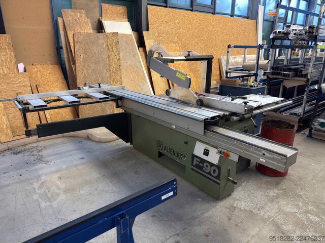 เครื่องเลื่อยแบบเลื่อนโต๊ะ Altendorf F 90