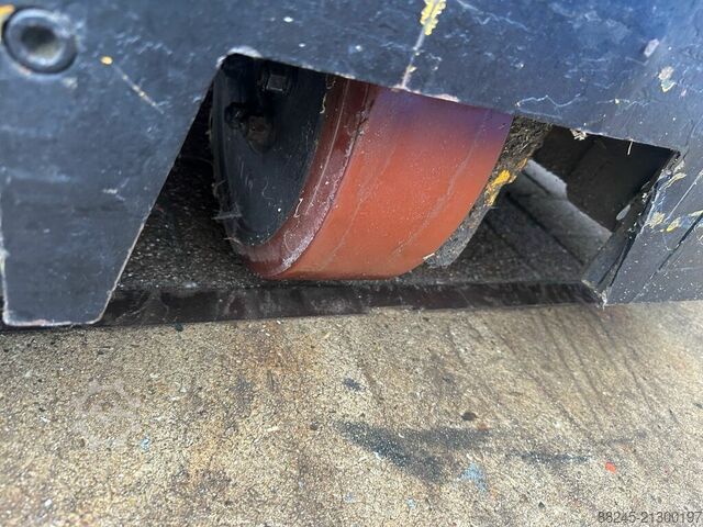 VS-22490 Reachstacker Triplex Jungheinrich, elevação livre, altura de elevação 5400mm JUNGHEINRICH ETVA12.5G 115-525 DZ