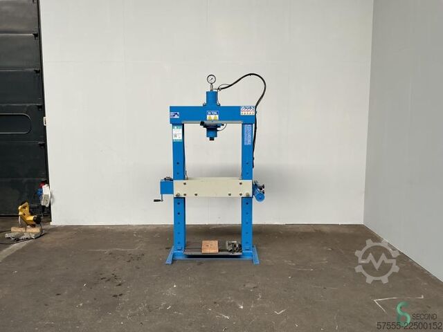 Presse idrauliche OMCN P-30 ton /SA021 2023 OMCN 