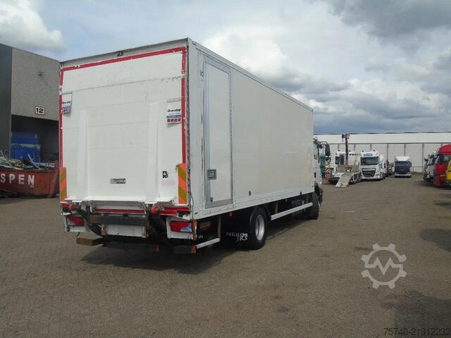 Box body MAN TGM 15.250 + MANUAL + EURO 5 + LIFT
