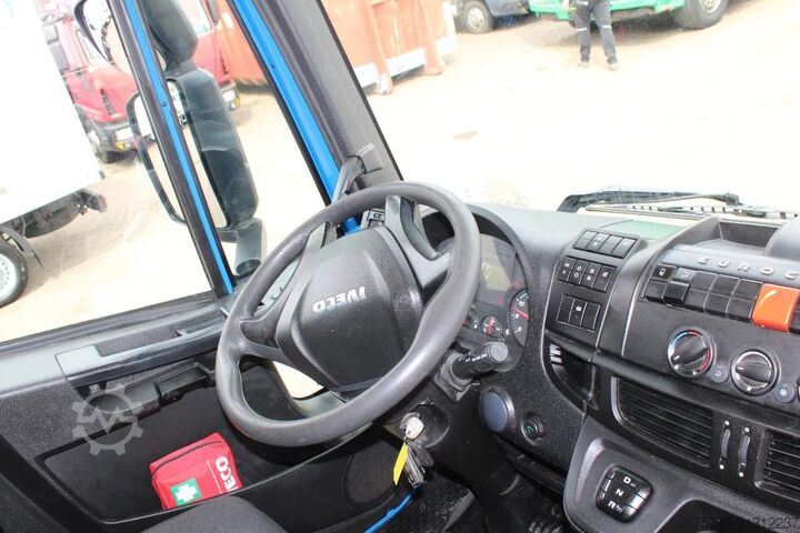 Chiếc vali Iveco Eurocargo 120E21 + LIFT + EURO 6 + 2 PIECES IN ...