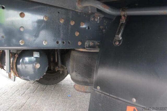 Kovček Iveco Eurocargo 120E21 + LIFT + EURO 6 + 2 PIECES IN ...