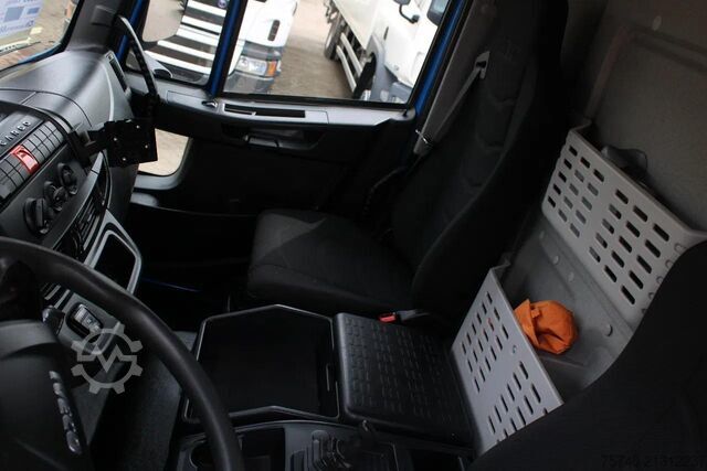 Kovček Iveco Eurocargo 120E21 + LIFT + EURO 6 + 2 PIECES IN ...