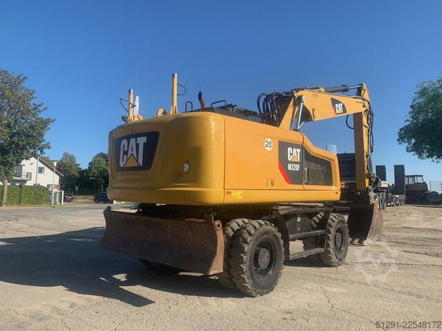 Excavadora móvil Caterpillar M320F