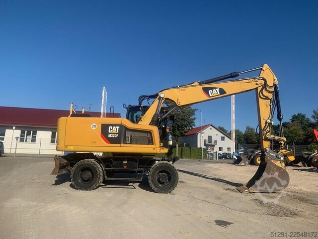 Excavadora móvil Caterpillar M320F