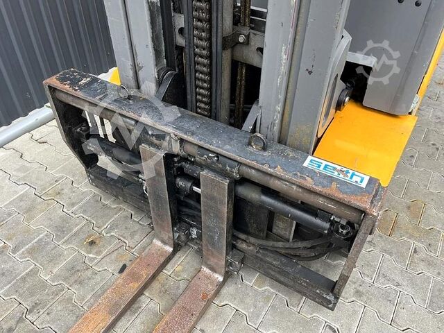 מלגזה 4 גלגלים חשמלית Jungheinrich EFG 430