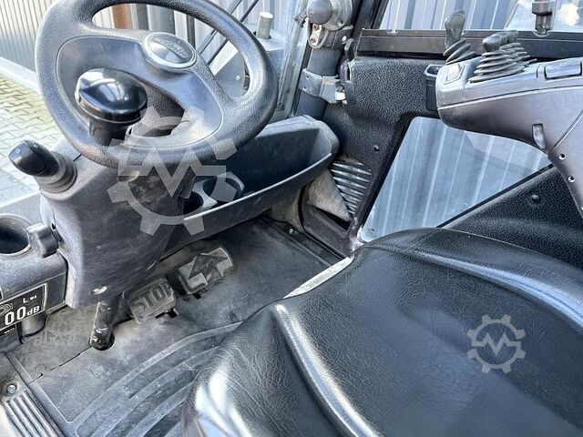 מלגזות גפ"מ Linde H 25 T-02