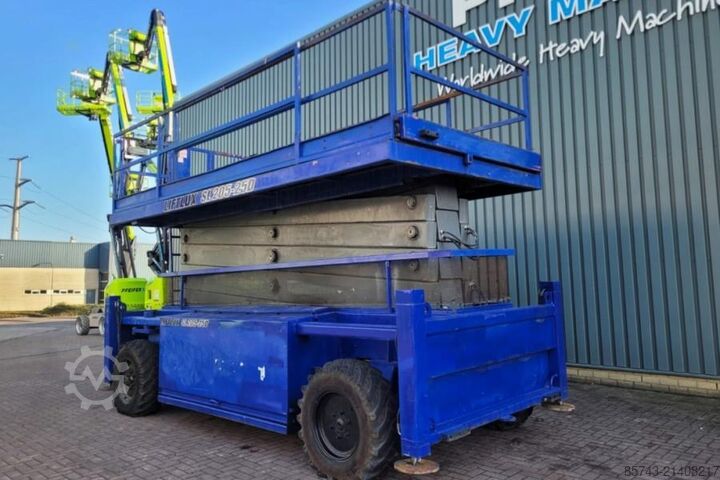 কাঁচি দিয়া কাটা লিফট Liftlux SL205-25 D4WDS/P As-Is, Diesel, 4x4 Drive, Hydraul