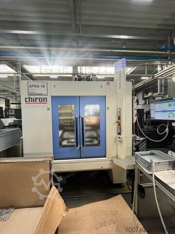 Vertikales Bearbeitungszentrum CHIRON FZ 15 W Magnum HS