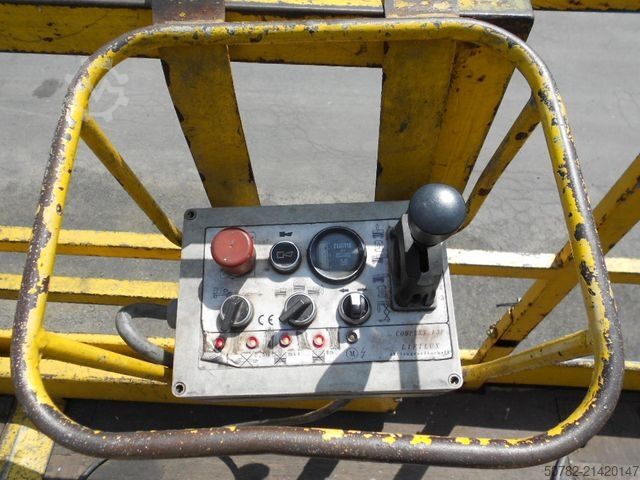 作業用プラットフォーム Liftlux SL153-18E2, Scherenbühne 17,3 m