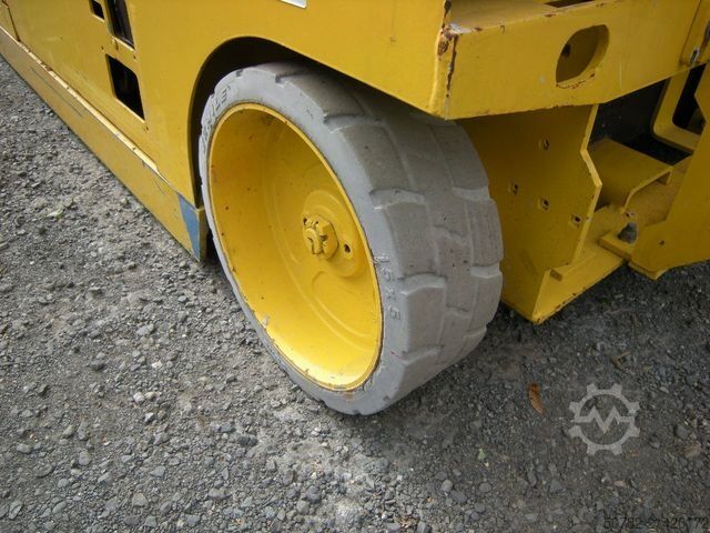 Рабочая платформа GENIE GS 3246 Scherenarbeitsbühne 11,9 m