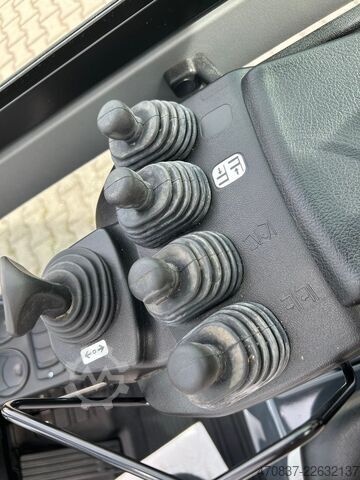 Carretilla elevadora frontal TOYOTA 02-8FGJF35 / 3.500 kg / Triplex