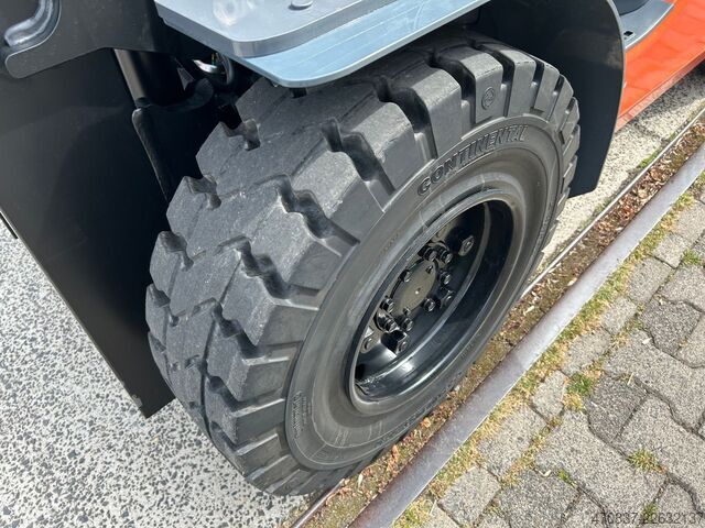 Carretilla elevadora frontal TOYOTA 02-8FGJF35 / 3.500 kg / Triplex