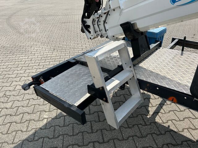 Lkw-Arbeitsbühne IVECO Daily 35-12 / Socage 23 T + Funk / HomeButton