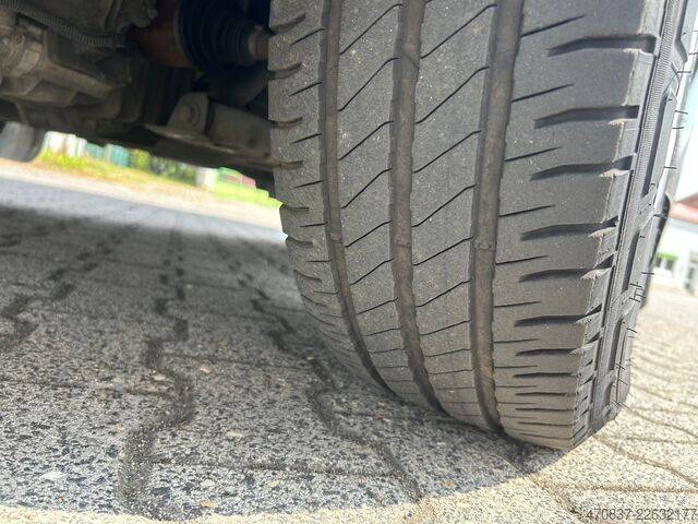Brannbil FORD Transit / RTW / Trage Liege