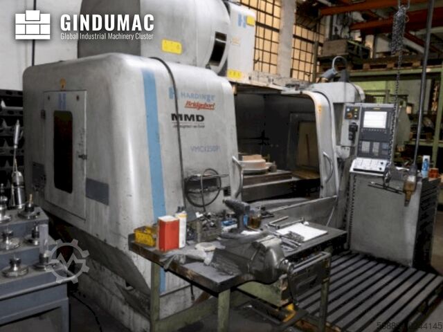 VERTIKALES BEARBEITUNGSZENTRUM Hardinge Bridgeport MMD VMC1250 P3
