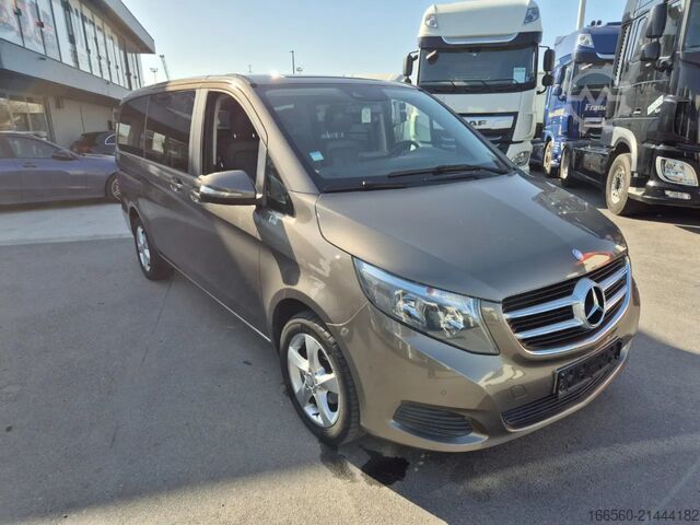 Xe buýt chở khách Mercedes-Benz V 220 CDI