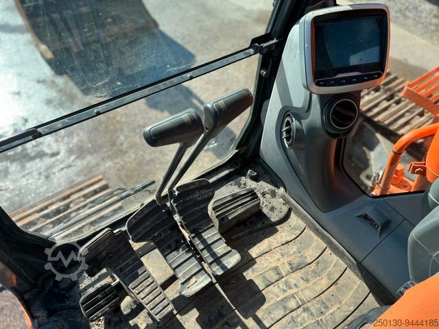 Chain excavator DOOSAN DX 225 Kettenbagger Verstellausleger,Klima