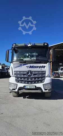 Autocamion pompă de beton Mercedes-Benz Arocs, Sermac 33