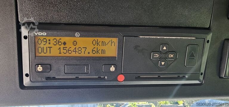 Autocamion pompă de beton Mercedes-Benz Arocs, Sermac 33