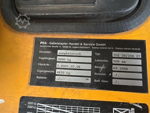 Вилочный погрузчик / Jungheinrich, 3 т, газовый погрузчик Jungheinrich TFG 30 /316 ZT - Gasstapler