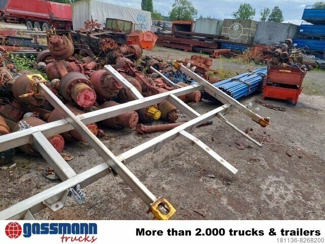 Caminhão com carroçaria intercambiável versch. BDF-Wechselrahmen