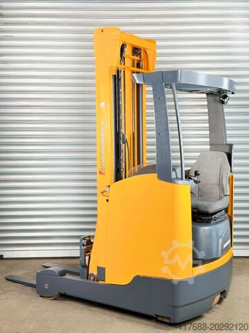 Ajunge la camion Jungheinrich ETV 214 - Service Neu - Batterie 81% - 8,3M Hub