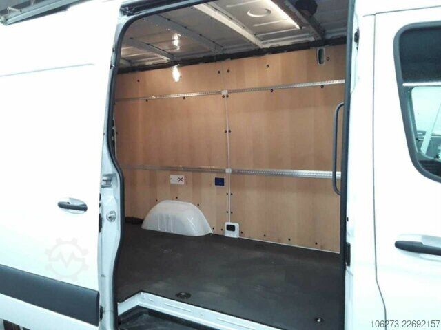 Skåpbil Mercedes-Benz Sprinter 317 CDI,L2H2,Automatik,Kamera