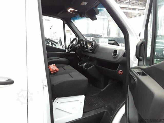 Skåpbil Mercedes-Benz Sprinter 317 CDI,L2H2,Automatik,Kamera