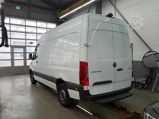 Skåpbil Mercedes-Benz Sprinter 317 CDI,L2H2,Automatik,Kamera