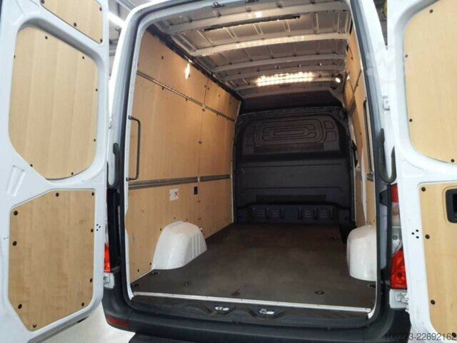 Skåpbil Mercedes-Benz Sprinter 317 CDI,L2H2,Automatik,Kamera