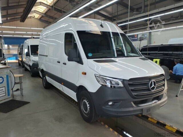 Skåpbil Mercedes-Benz Sprinter 317 CDI,L2H2,Automatik,Kamera,Navi