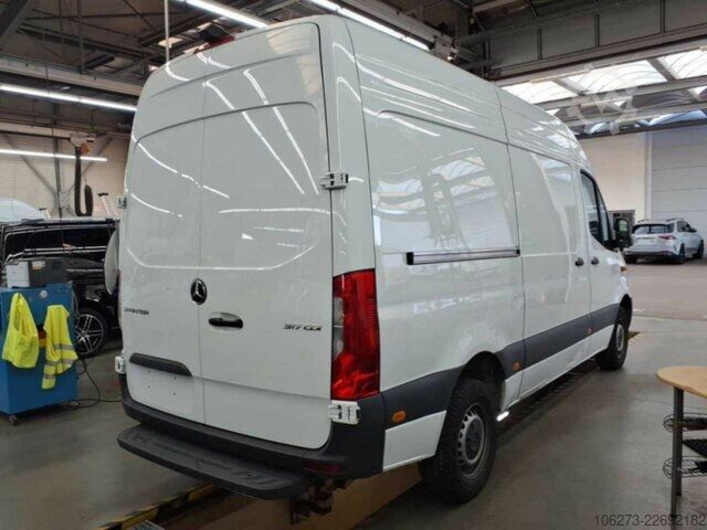 Skåpbil Mercedes-Benz Sprinter 317 CDI,L2H2,Automatik,Kamera,Navi