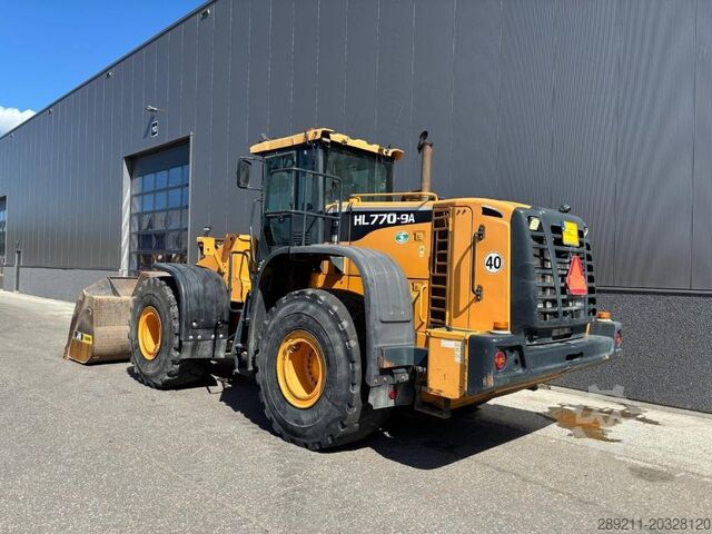 รถตักล้อยาง Hyundai HL 770-9 A