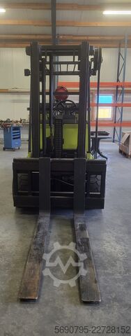вилочный погрузчик CLARK CGC 55