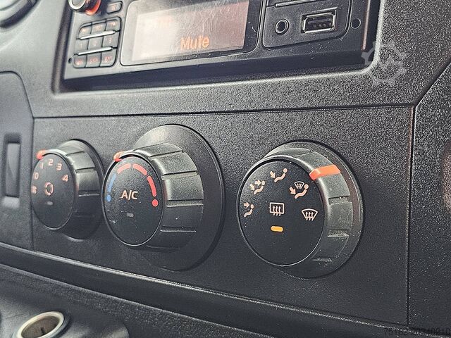 Kombi s vysokou střechou RENAULT MASTER 2.3 L2H2 Dubbel Cabine !