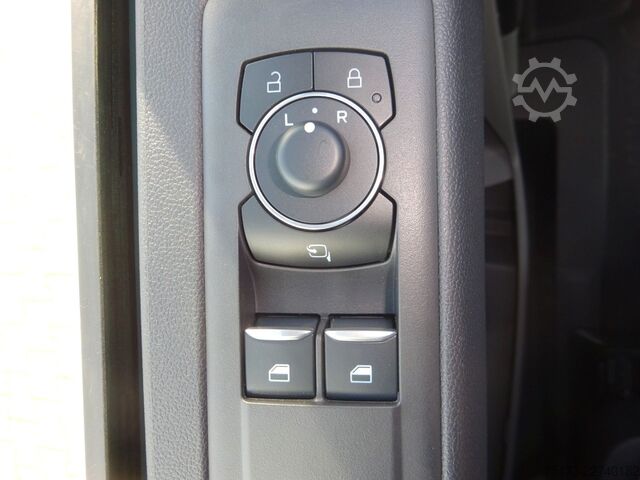 Κλειστό βαν FORD Transit Custom 320L1 Sport 4x4 Aut. AHK Standhz