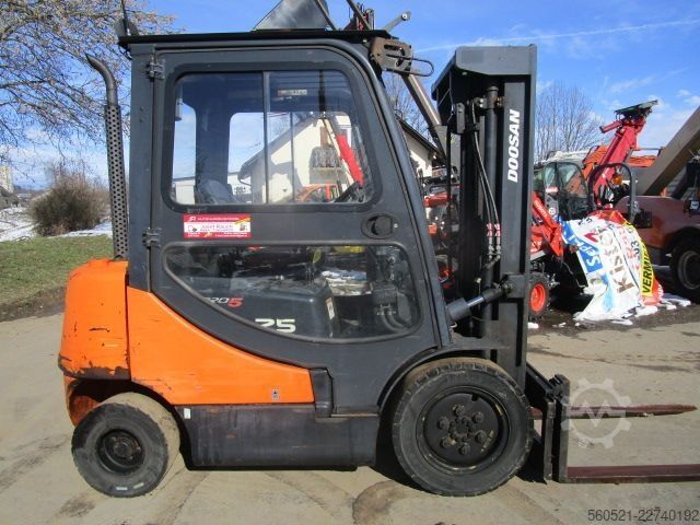 Dyzelinis krautuvas Doosan D25S-5 - Triplex-FH 4,8m + Seitenschieber
