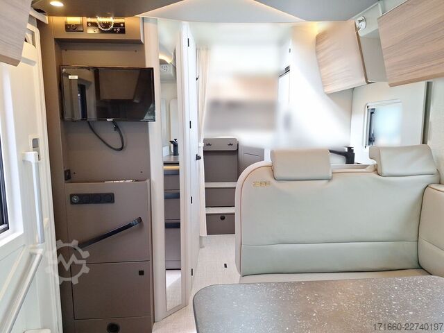 セミインテグレーテッドキャンピングカー BÜRSTNER B66 TD 690 *Hubbett*Lithium*TV/SAT