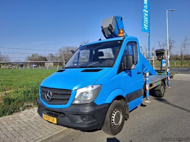 Plataforma elevadora sobre camión Palfinger P260 B